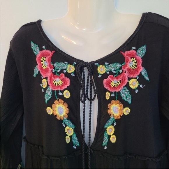 Free People NWOT size S/P long sleeve black tiered dress with keyhole front tie - Picture 3 of 12